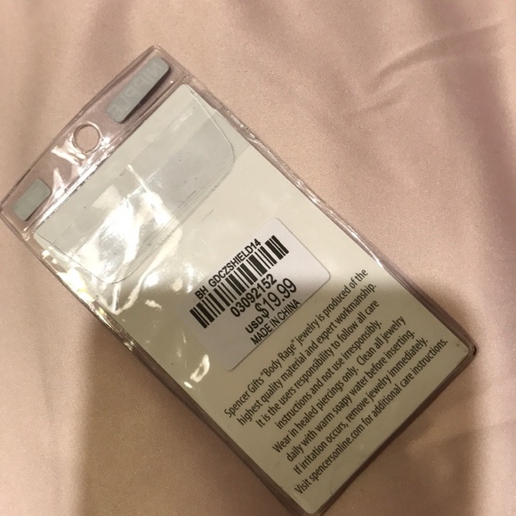 DIMOND Nipple rings NEVER USED - Picture 2 of 2